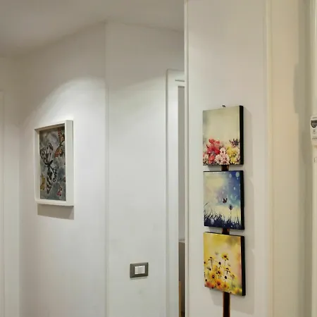 Butterfly Daire Roma